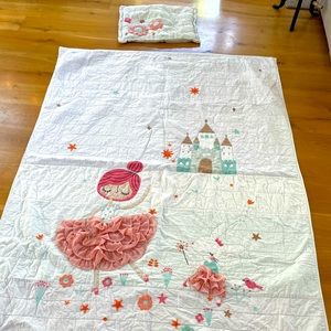 Crate&kids ballerina quilt and sham